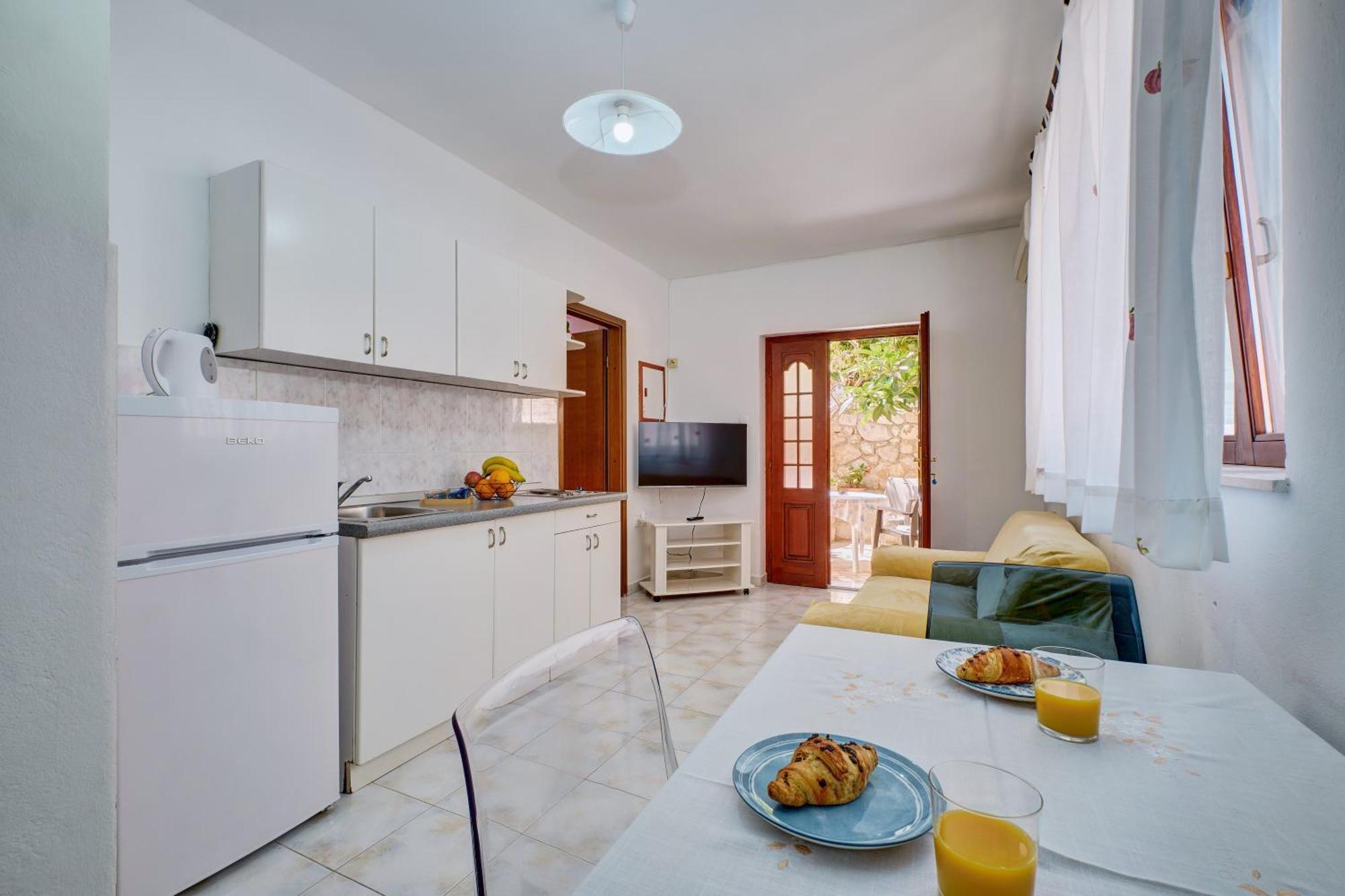 Apartments Suzana Mali Lošinj Exterior foto